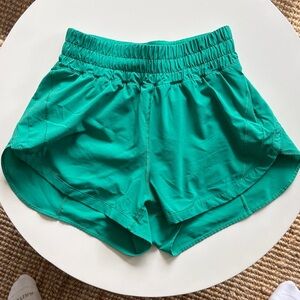 Lululemon Track That High-Rise Lined Shorts 3” in size 6